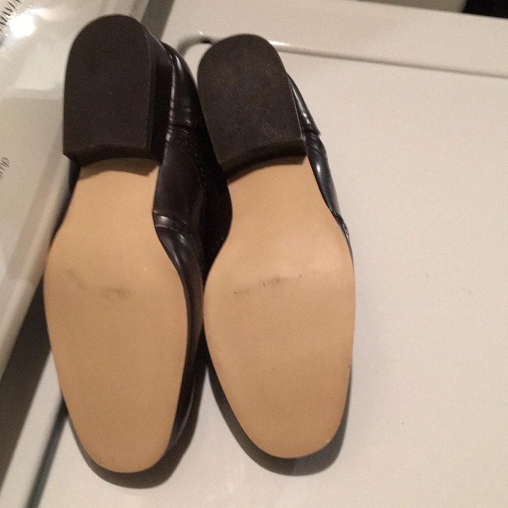 Shoes - Picture 6 of 7
